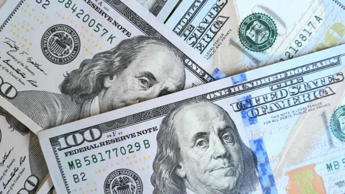 Precio del dólar hoy en Colombia: la divisa sigue bajando de cara al cierre de la jornada