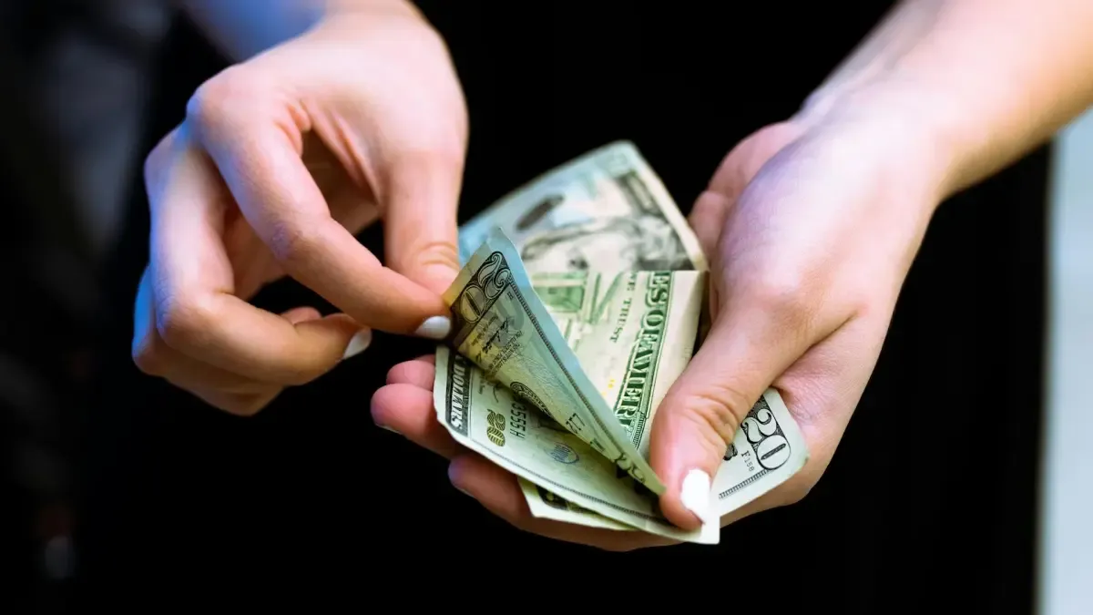 Precio del dólar en Colombia cayó 109 pesos en la semana, tras romper dos nuevos pisos