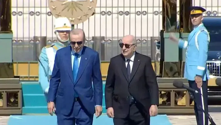 Cumhurbaşkanı Erdoğan, Cezayir Cumhurbaşkanı Tebbun’u resmi törenle karşıladı