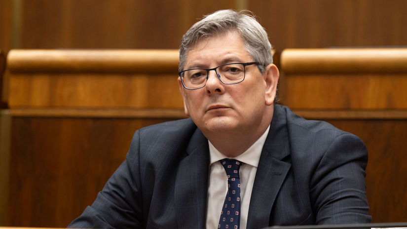 Prekvapenie od Suska. Odvolať Národnú radu navrhuje aj referendom
