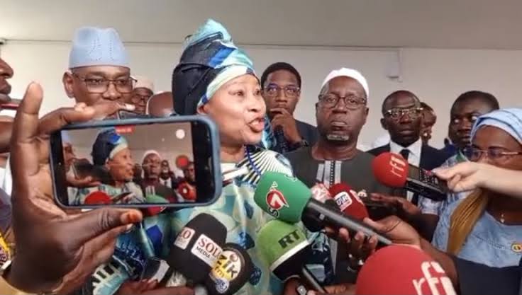 Majorité : Aïssata Tall Sall accuse la majorité parlementaire de "vouloir contrôler le président"