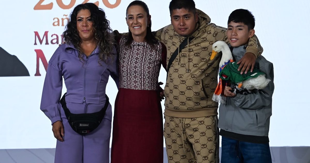 IMPI registra la marca del Pato Merlín tras su fama en el Mundial y visita a Palacio Nacional