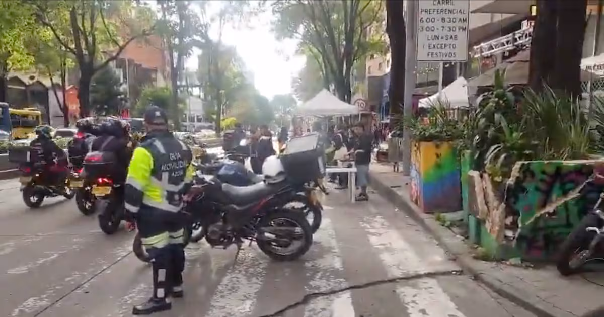 Video muestra terror en bus del SITP: hombre con machete habría destrozado los vidrios y sembrado pánico