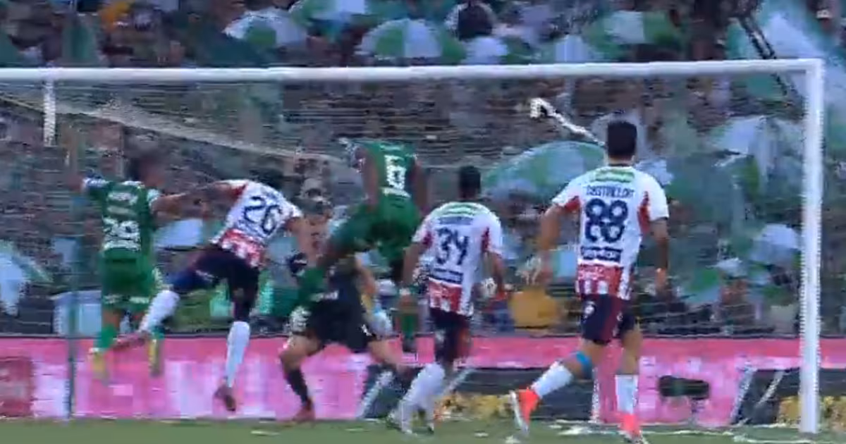 Atacaron a un periodista de Win en plena final del FPC: le tiraron una piedra a la cabina tras el gol anulado a Nacional