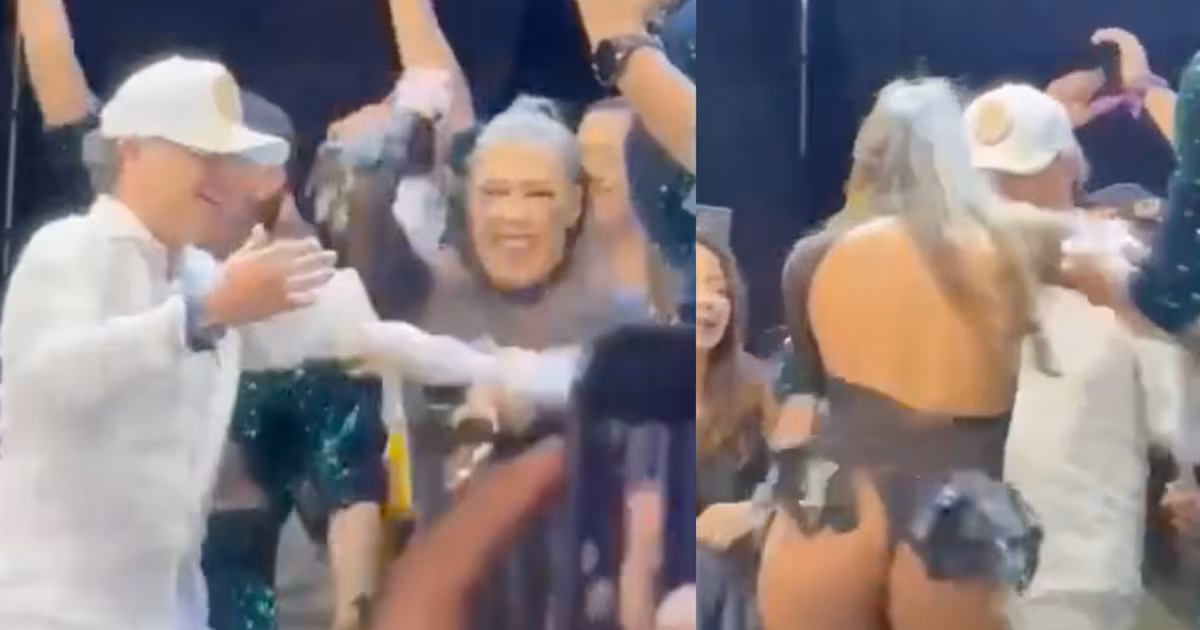 Petro sacó los prohibidos en Cali y terminó bailando salsa en plena tarima
