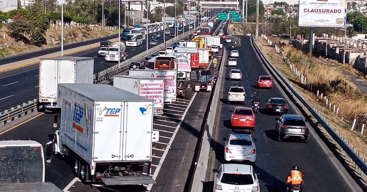 Megabloqueo de transportistas en Edomex este 16 de junio: ¿qué vialidades cerrarán?