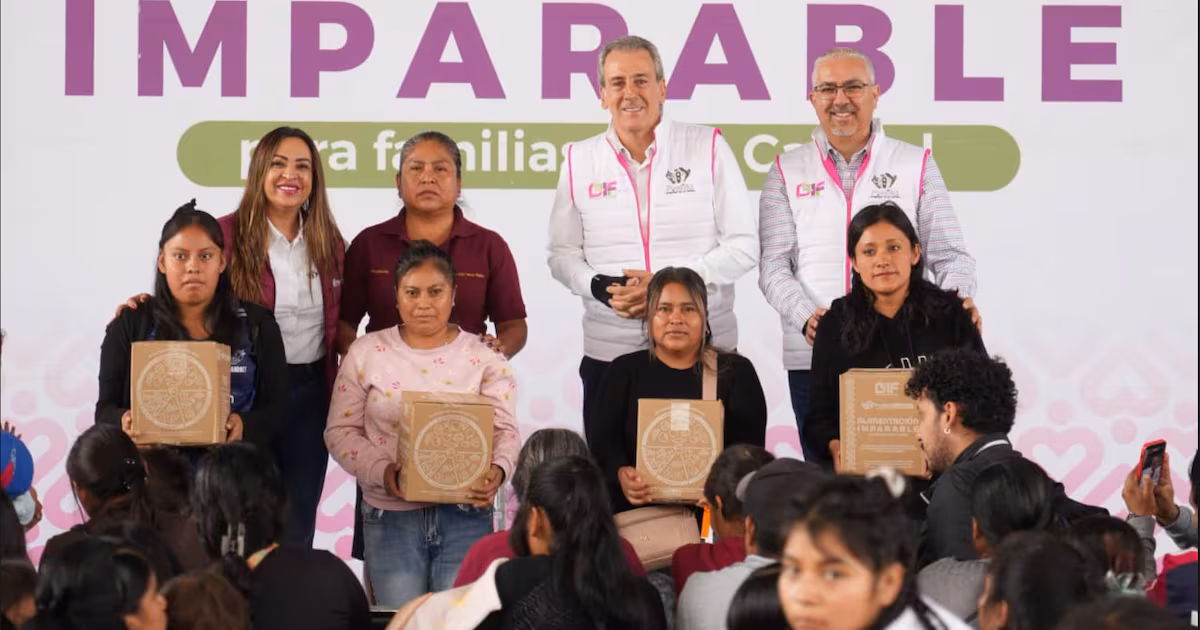 Entrega Pepe Chedraui 3 mil apoyos alimentarios en San Andrés Azumiatla