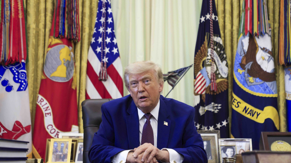 La Administración Trump entregó a la UDEF grabaciones clave del 'caso Plus Ultra' dos meses antes de la imputación de Zapatero
