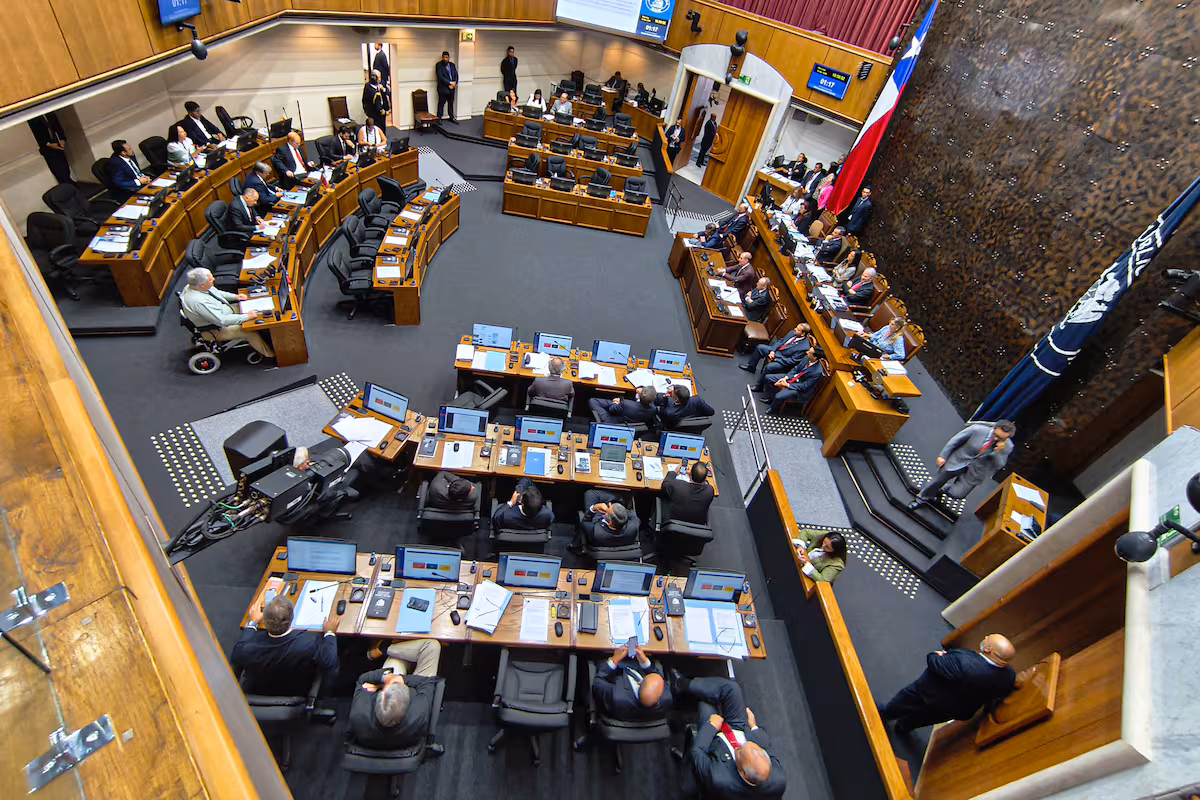 Sueldo mínimo sube en Chile: Senado despacha ley con reajuste retroactivo a mayo