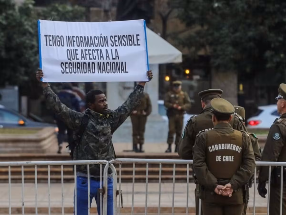 “Tengo información sensible”: un ciudadano extranjero intentó alertar a La Moneda en 2023 sobre una red de explotación infantil