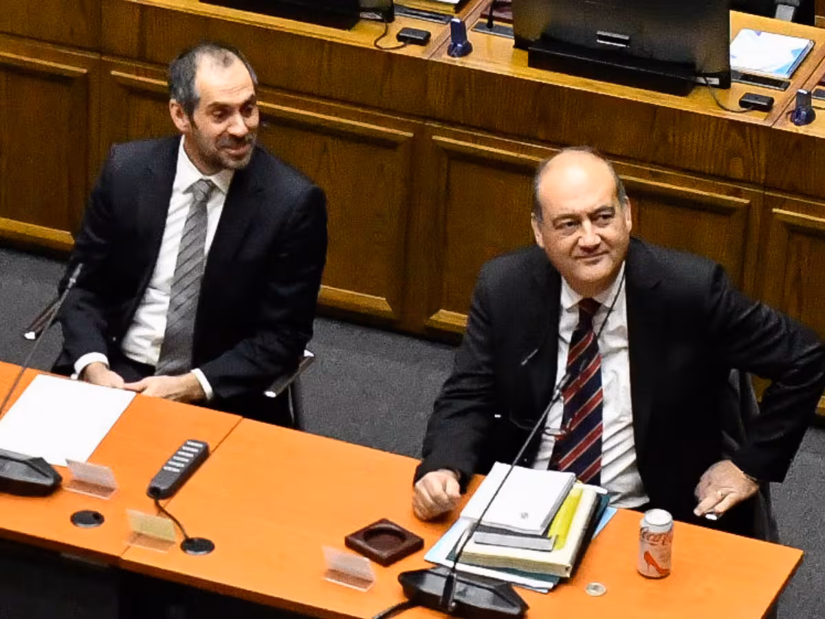 Senado rechaza acusación constitucional contra el exministro de Hacienda Nicolás Grau