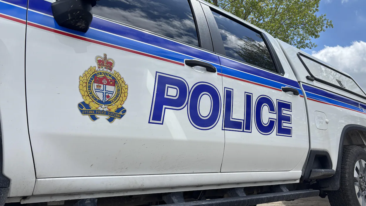 Deux enfants retrouvés morts dans une résidence à Ottawa. Photo : Radio-Canada / Matthew Kupfer