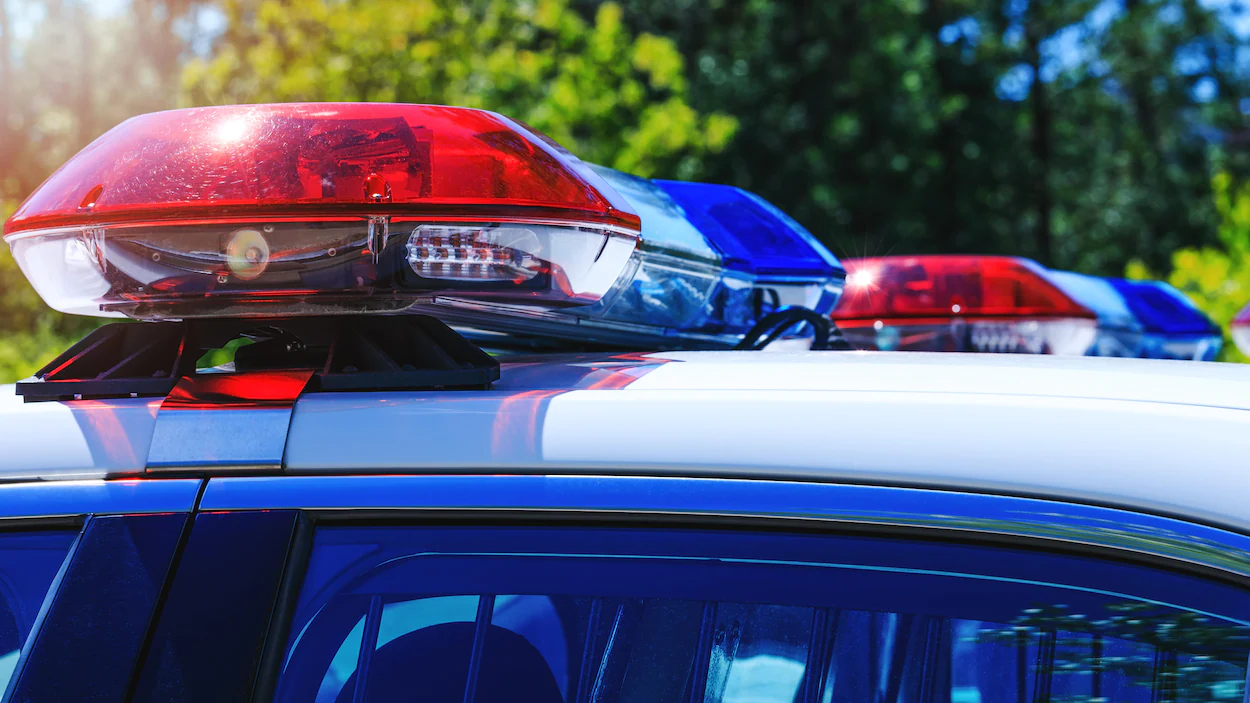Un ado retrouvé inconscient dans une piscine d’Anjou se trouve dans un état critique. Photo : Shutterstock / vmargineanu