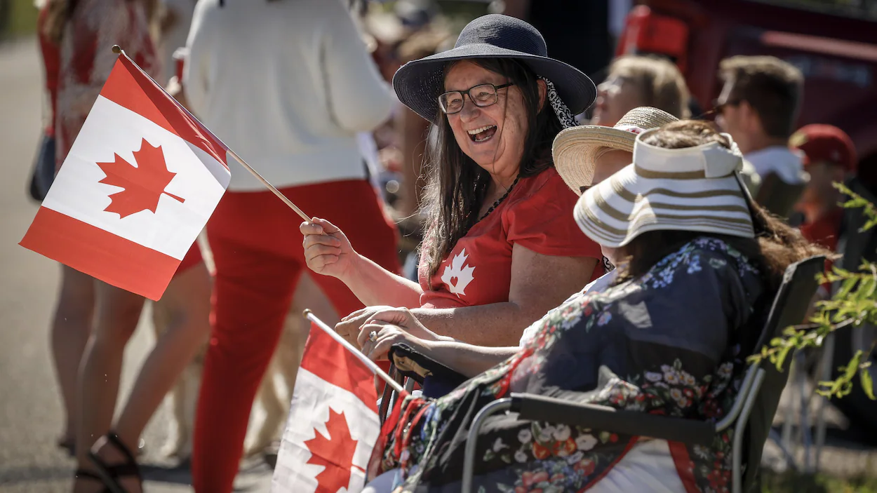 Une fête du Canada sur fond de référendum en Alberta. Photo : La Presse canadienne / Jeff McIntosh