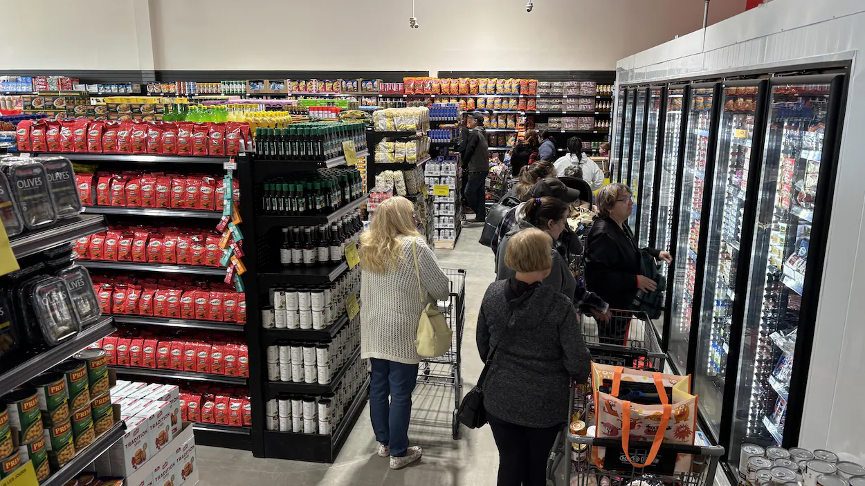 Les versements de l’Allocation canadienne pour l’épicerie débutent. Photo : Radio-Canada / Marie-Hélène Rousseau