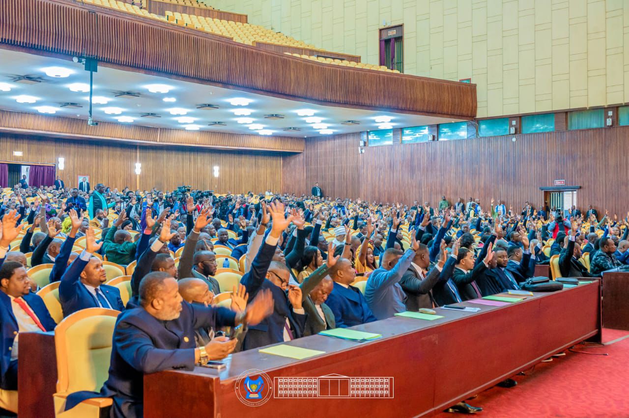L’Assemblée nationale évalue l’état de siège instauré en Ituri et au Nord-Kivu