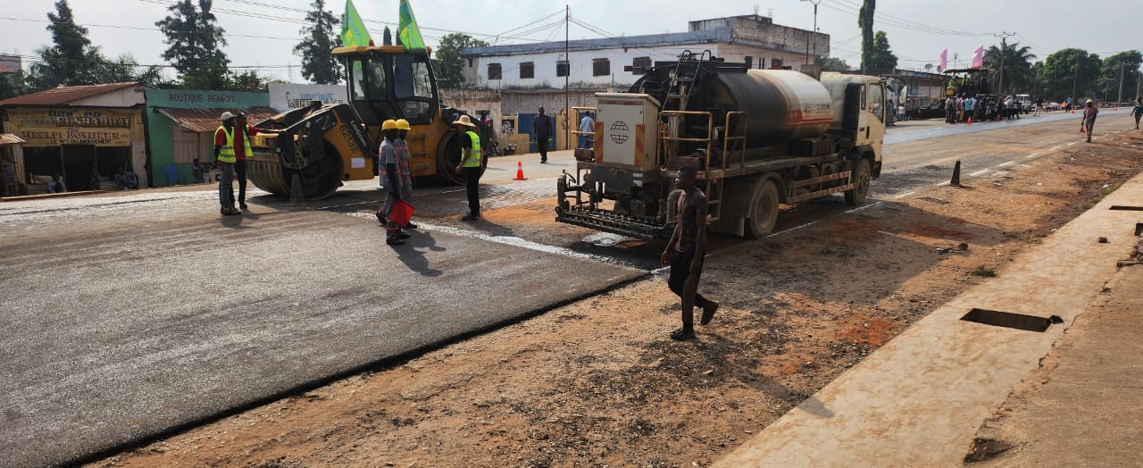 Début de l’asphaltage de la route Katende-Mbuji-Mayi au Kasaï-Oriental