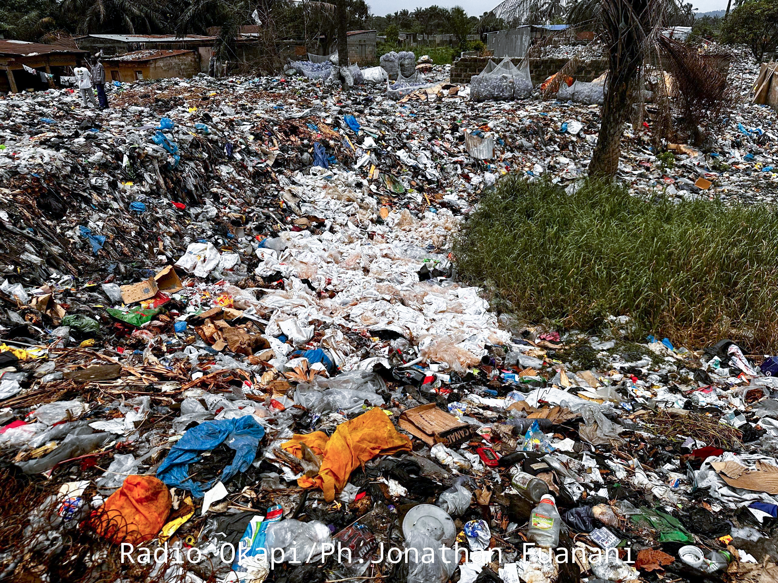 Gutters turned into public dumpsites in Kinshasa/Ngaliema