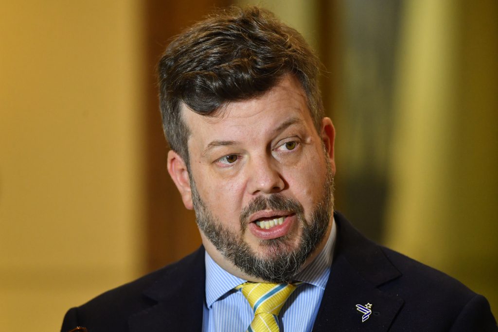 Indulto general para uniformados condenados por delitos del 18-O: ¿en qué consiste el proyecto de republicanos y libertarios?