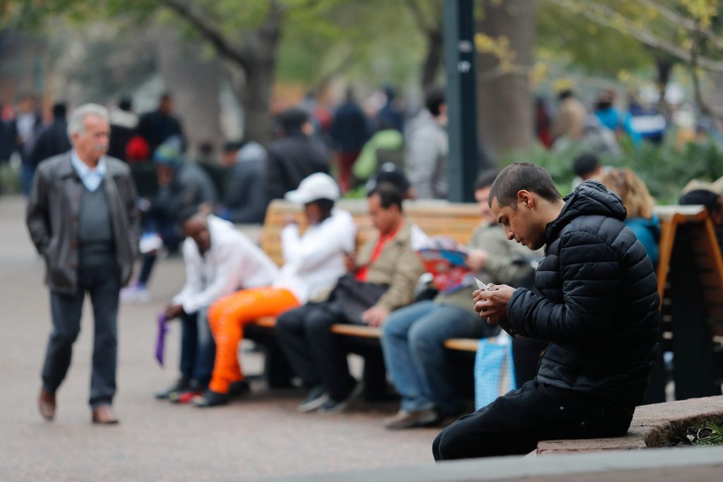 Desempleo en Chile sube a 9,4% en marzo-mayo y la informalidad alcanza el 27%, según el INE