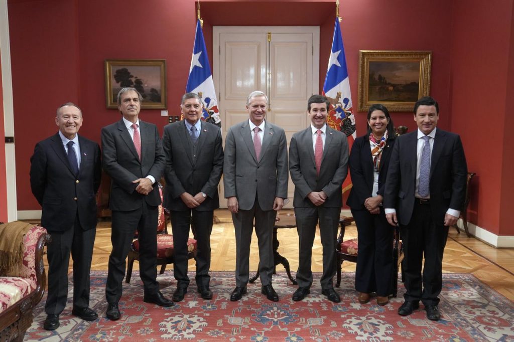 Kast llama a reforzar la coordinación del oficialismo tras reunión con partidos: "Tenemos que afiatar las confianzas"