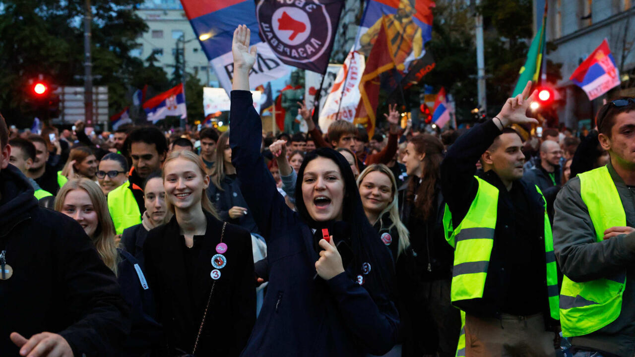 High turnout in Serbia as student movement takes on Vucic at the polls