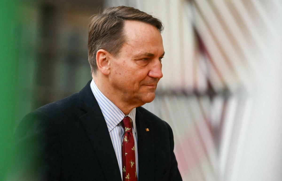 Mówią, że to "rząd światowy". Sikorski na tajnym spotkaniu w USA