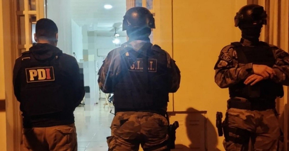 Cinco detenidos en allanamientos por un ataque a tiros y un incendio intencional en Villa Gobernador Gálvez