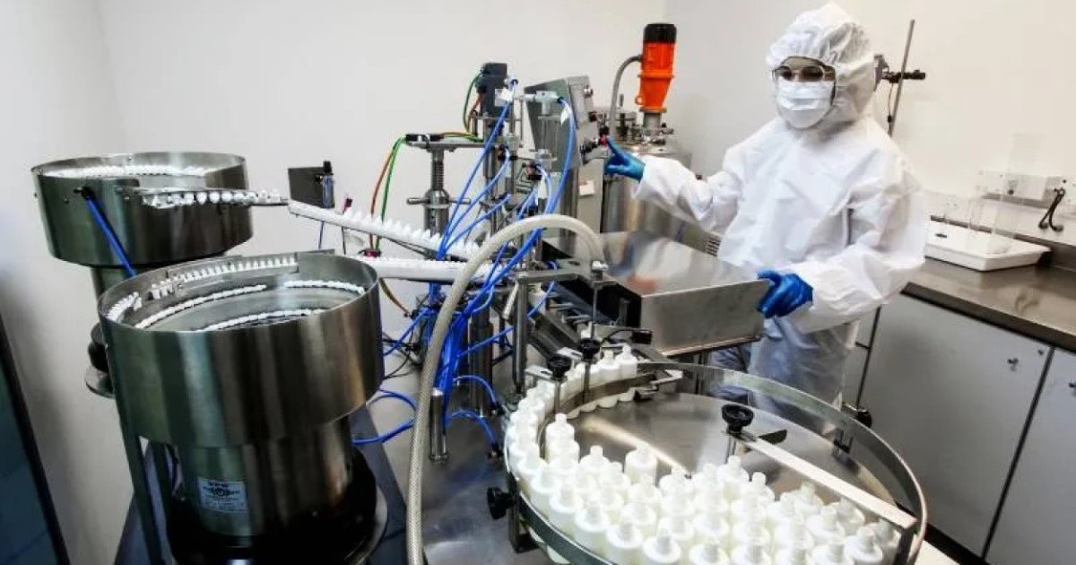 La UNR y el impacto nacional por la elaboración de un jarabe para tratar a niños con VIH: "Para un laboratorio privado no era rentable"