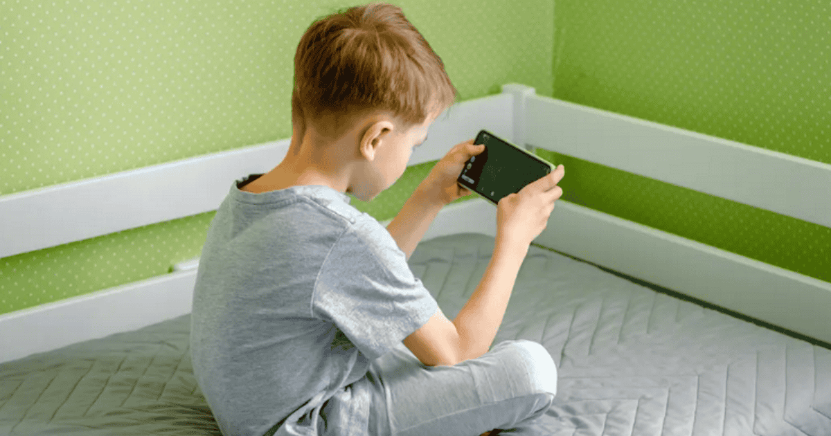 Toma fuerza la idea de retrasar la edad para el uso de celulares: "La tecnología está friendo el cerebro de los niños"