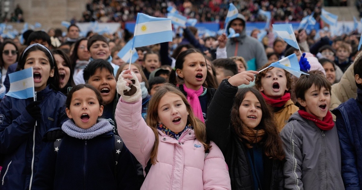 Semana celeste y blanca: Rosario recibirá a 25 mil niños, reinaugurará el Monumento y tendrá fiesta popular el Día de la Bandera