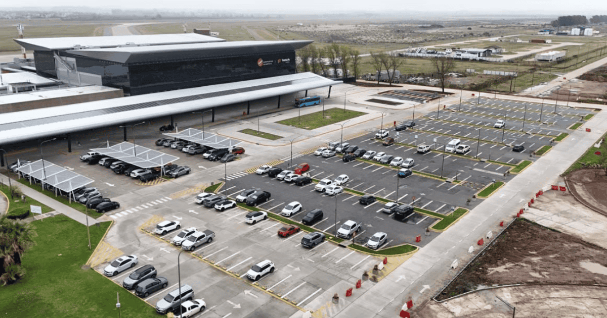 Se agranda el Aeropuerto de Rosario: los nuevos accesos y lugares de estacionamiento que se inauguraron