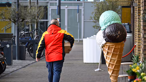Toch geen Nederlandse heffing op Chinese pakketjes: 'Wachten op EU'