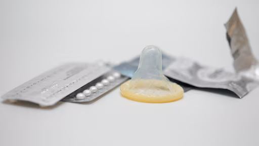 Politiek trekt aan de bel: desinformatie van influencers over seksuele gezondheid moet worden aangepakt