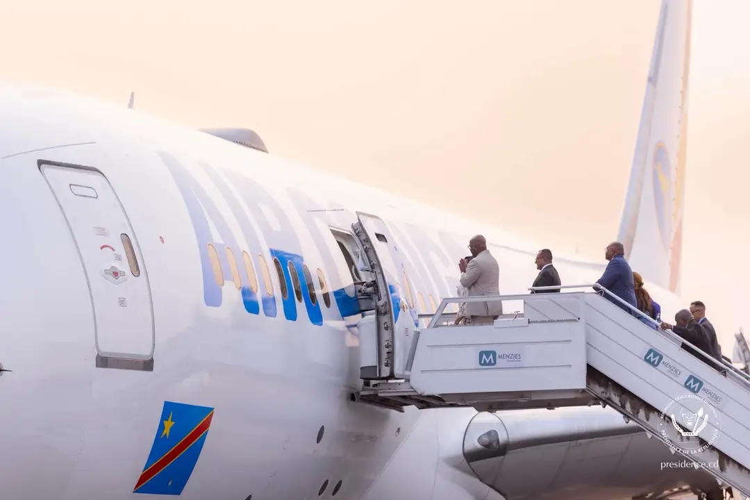 Transport : Le Président Tshisekedi réceptionne un Boeing Dreamliner 787-800 d’Air Congo destiné à desservir la ligne Kinshasa -Bruxelles