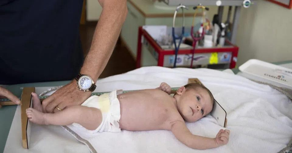 Croissance des enfants : la Suisse adopte de nouvelles courbes