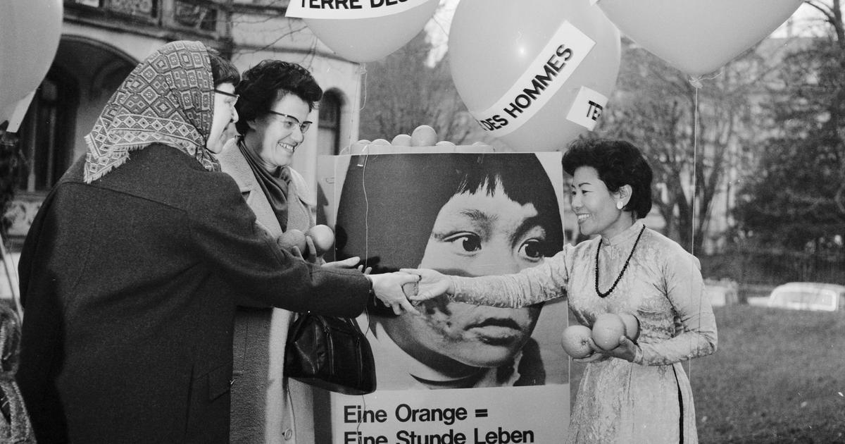 La campagne "1 Orange - 1 heure de vie" de Terre des hommes à Zurich en 1969. [KEYSTONE - DAJACO]