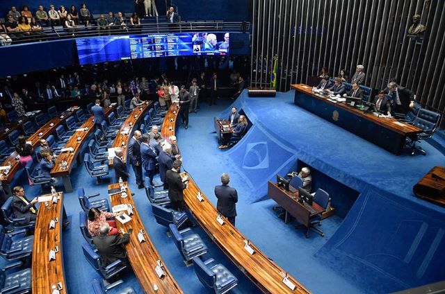 Para oposição, caso Moraes-Vorcaro enterra 6x1 no plenário