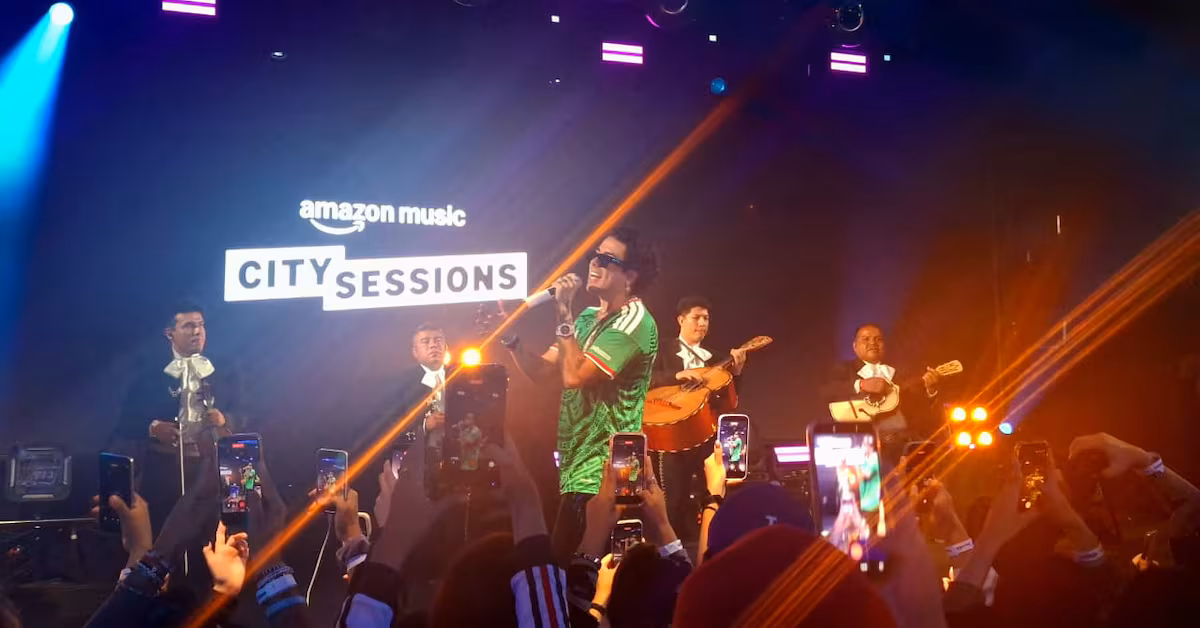 Mario Bautista inaugura la tercera temporada de Amazon Music City Session