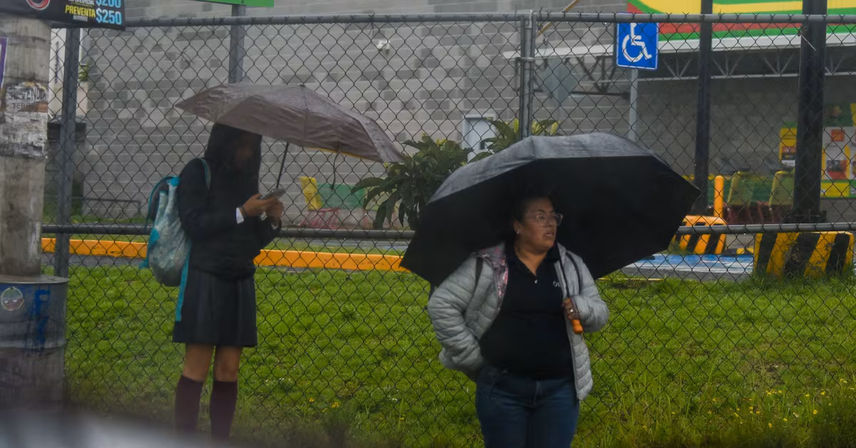 Activan alerta naranja por lluvias intensas y granizo en 6 alcaldías de CDMX
