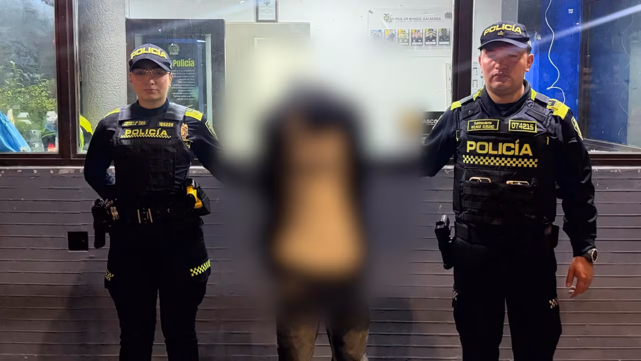 Policía dio detalles del menor de edad que fue sorprendido robando una camioneta en Bogotá