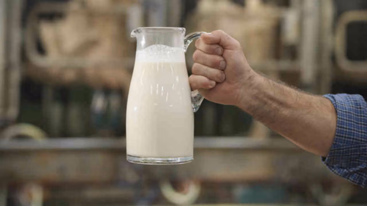 ¿Por qué los colombianos toman menos leche? La respuesta no está solo en el bolsillo