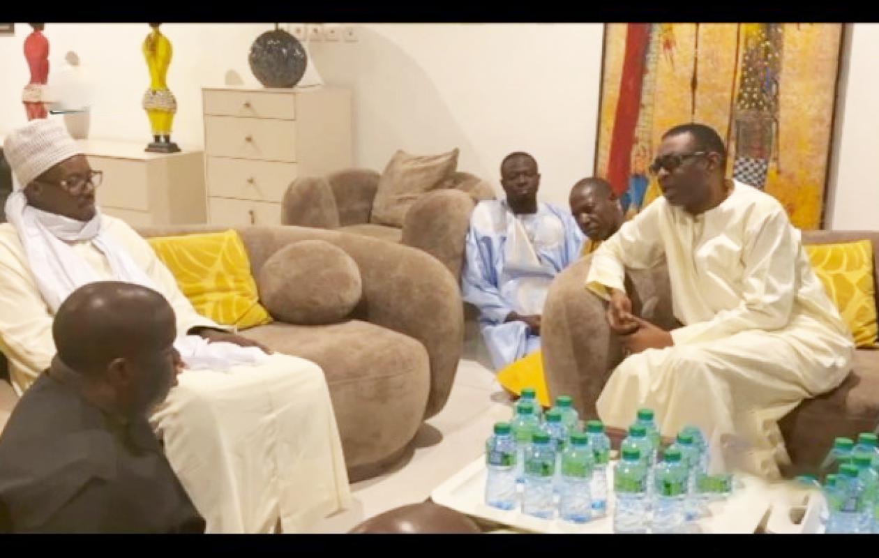 la Vérité Sur Le Déplacement De Cheikh Bassirou Mbacké Abdou Khadr Chez Youssou Ndour