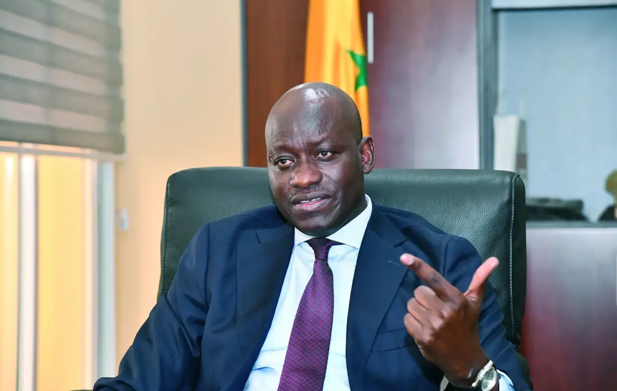 Mairie De Dakar : Abass Fall Prépare Le…
