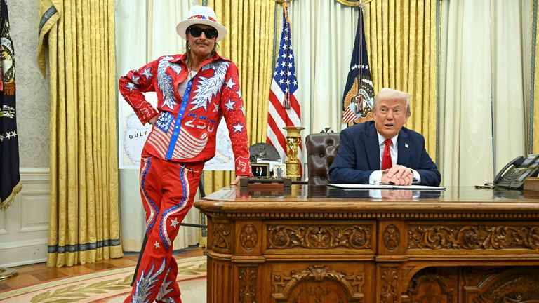 'Carry on, patriots': Investigation dropped into army crews who flew near Kid Rock's house