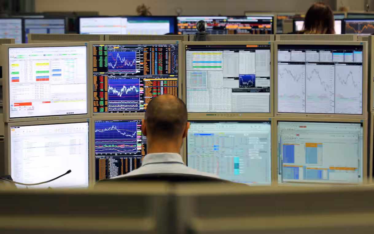 Borsa, Piazza Affari spinta dal risiko bancario supera la soglia dei 51.000 punti