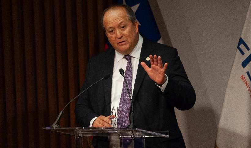 Banking secrecy: Valencia said public institutions do not have the same privacy as individuals