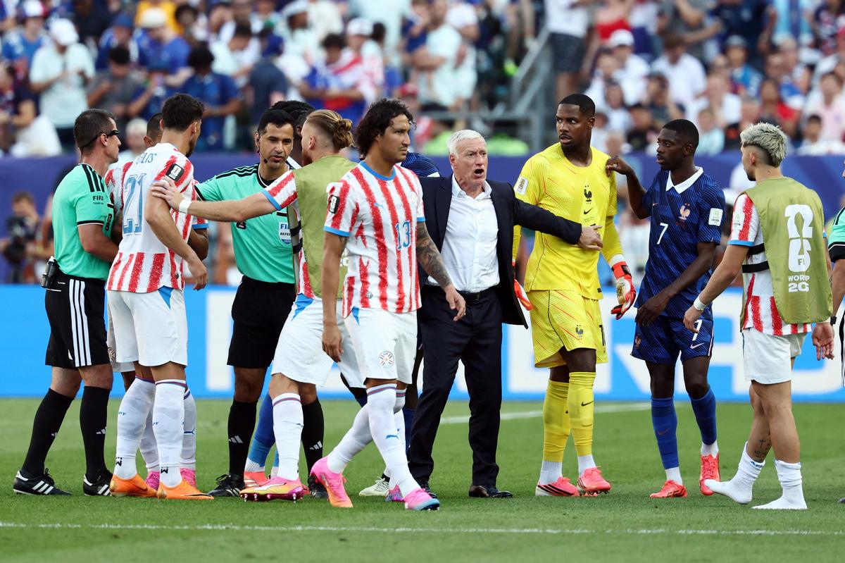 Didier Deschamps après France - Paraguay : « J’ai dit aux joueurs qu’il ne fallait pas rentrer dans leur jeu »