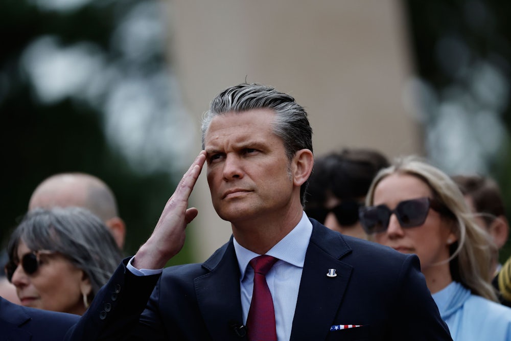 Live:Hegseth spricht bei D-Day-Rede von „Invasion“ an Europas Küsten