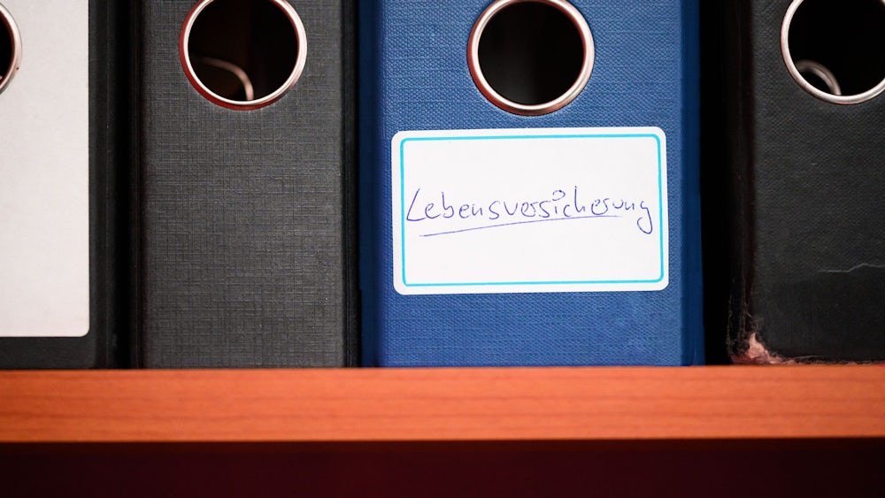Warum Millionen Kunden mit Lebensversicherungen bald einen anderen Versicherer haben